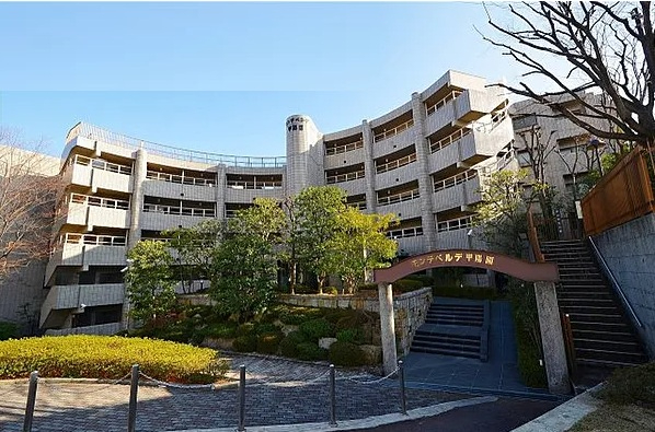 西宮市甲陽園東山町
